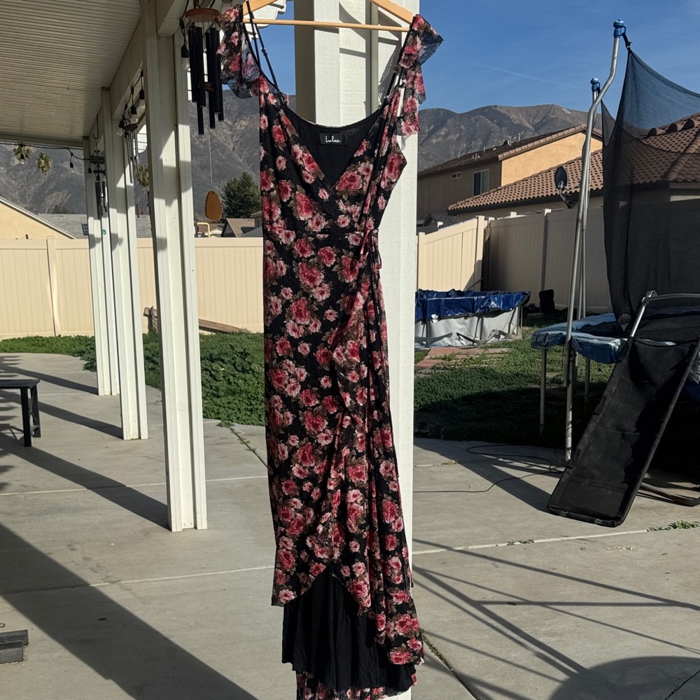 Lulu's Floral Asymmetrical Dress in Black and Pink